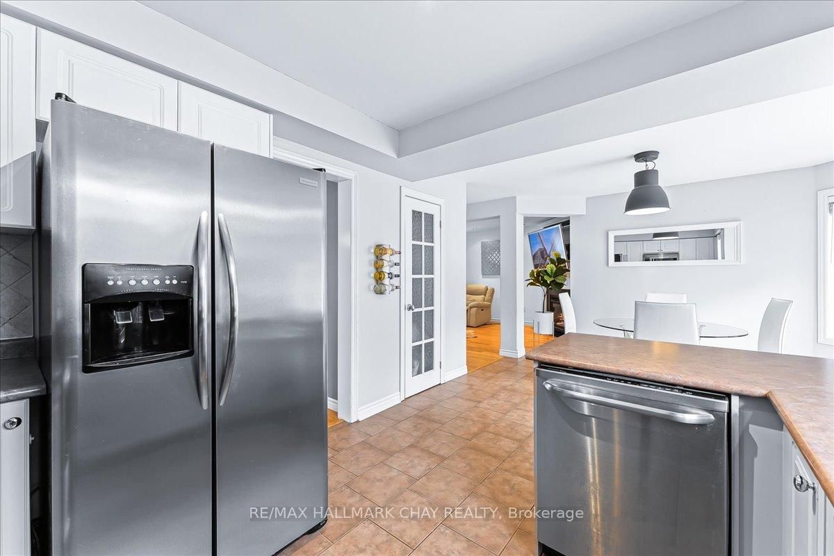 3 Bell Street • Barrie, ON photo 18