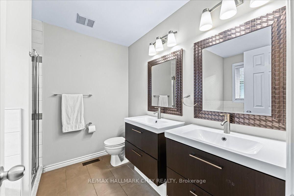 3 Bell Street • Barrie, ON photo 21
