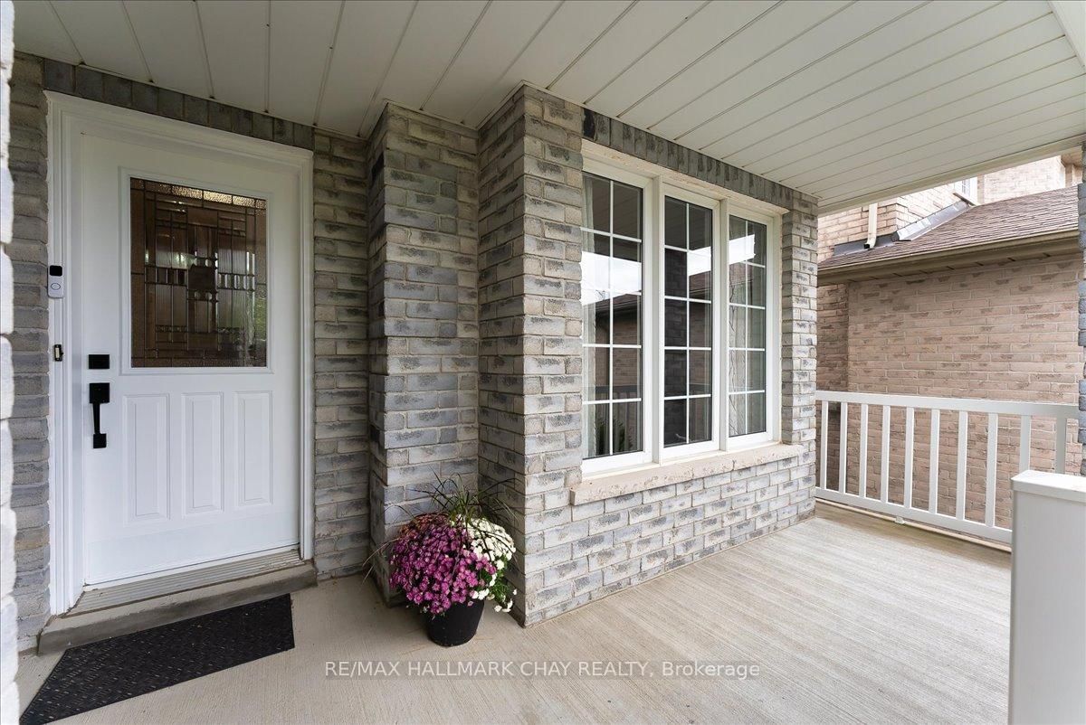3 Bell Street • Barrie, ON photo 4