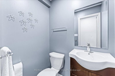 3 Bell Street • Barrie, ON photo 6