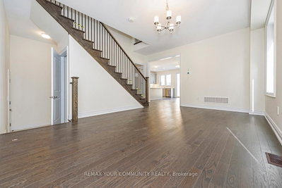 83 Bearberry Road • Springwater, ON photo 4