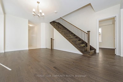 83 Bearberry Road • Springwater, ON photo 5