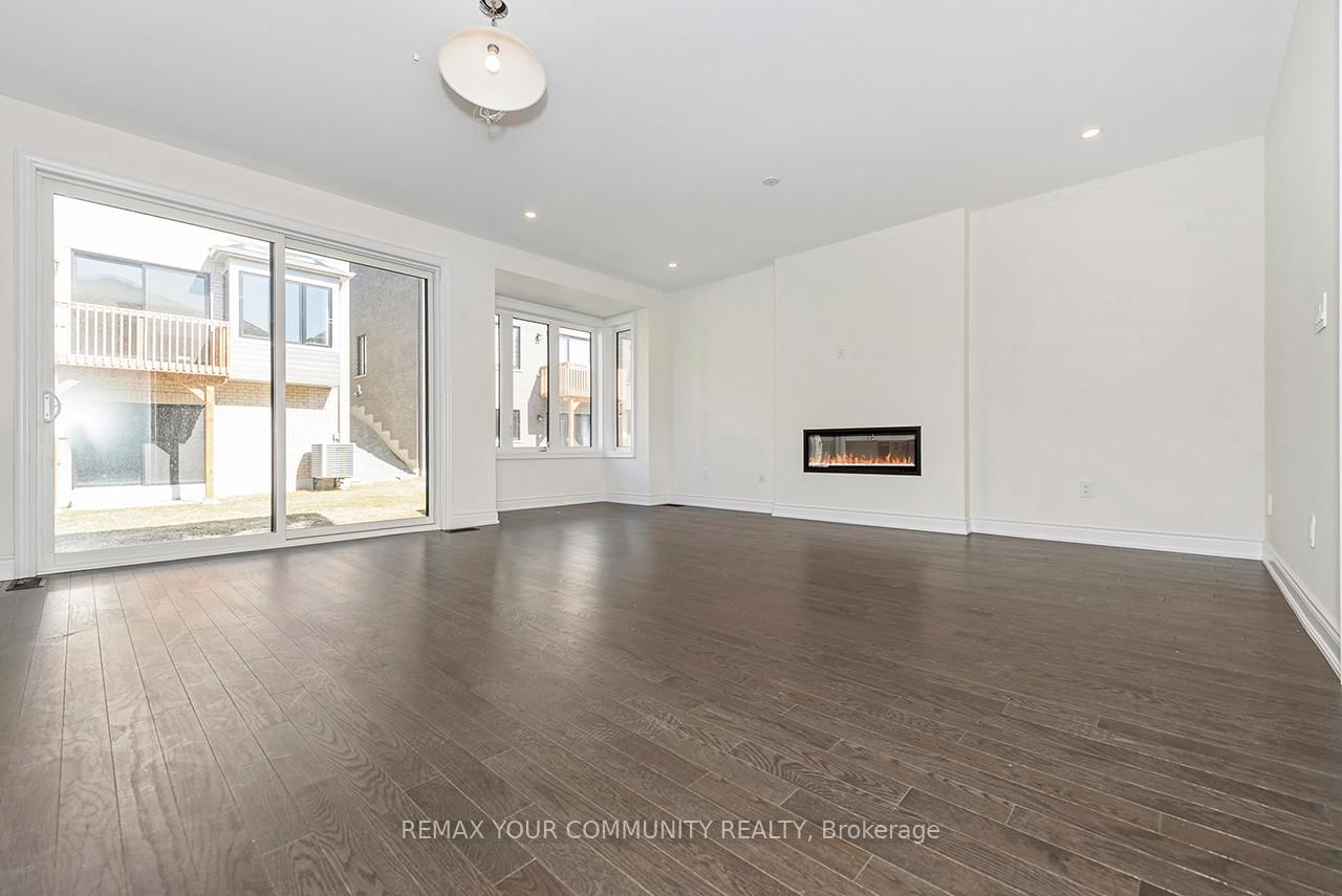 83 Bearberry Road • Springwater, ON photo 6
