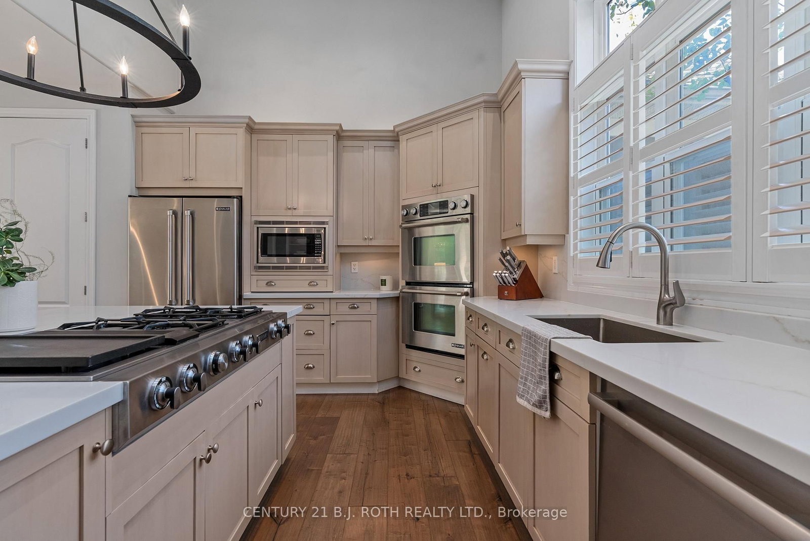 42 Lilac Lane • Springwater, ON photo 11