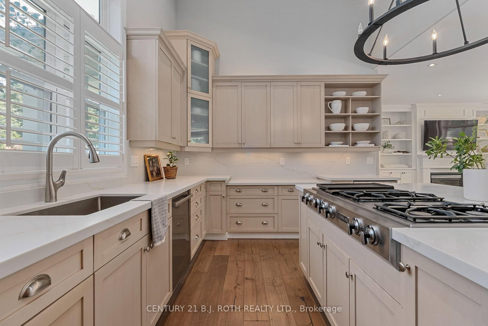 42 Lilac Lane • Springwater, ON photo 12