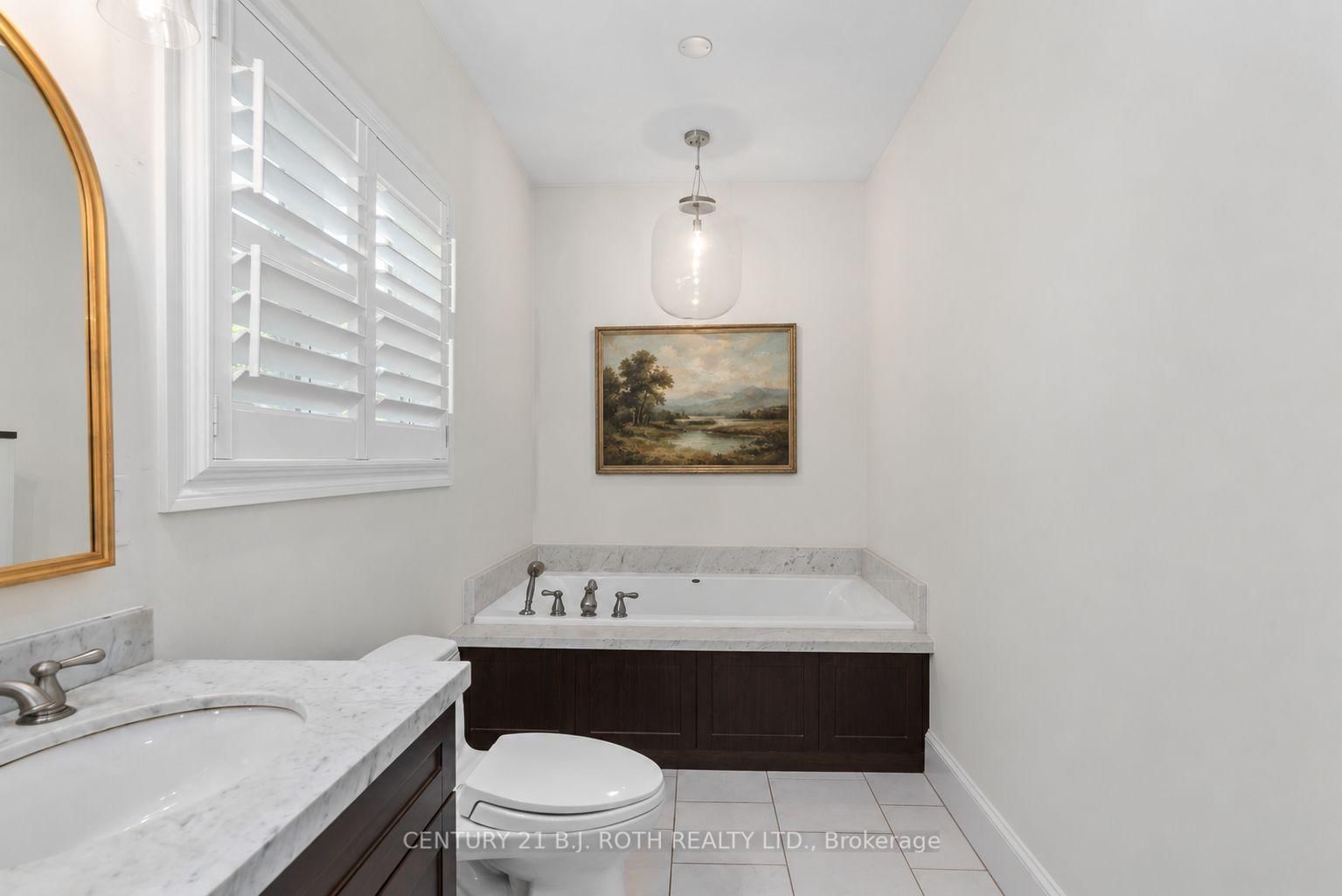 42 Lilac Lane • Springwater, ON photo 18
