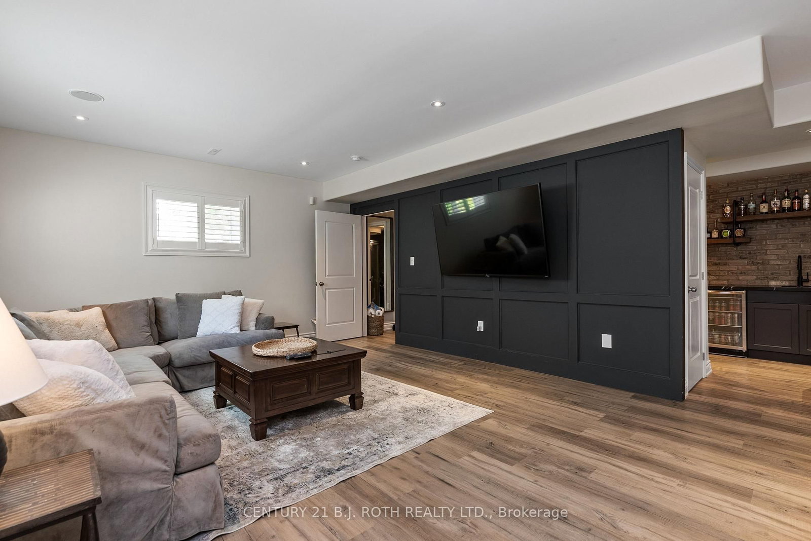 42 Lilac Lane • Springwater, ON photo 24