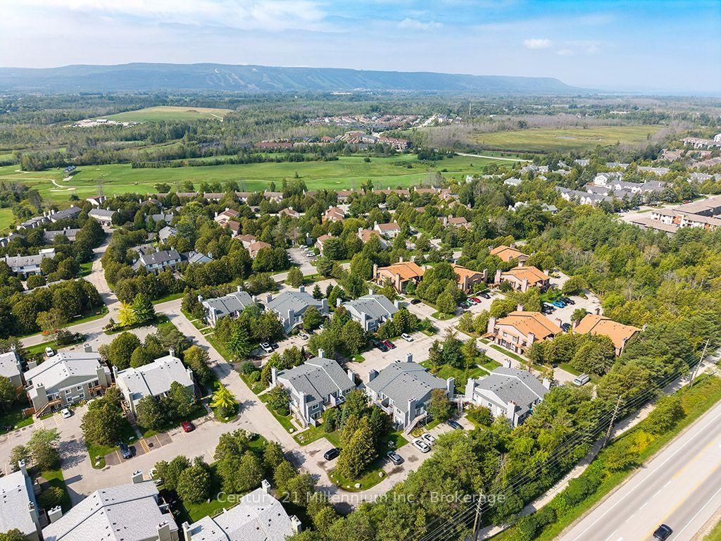 19 Dawson Drive • #68 • Collingwood, ON photo 33