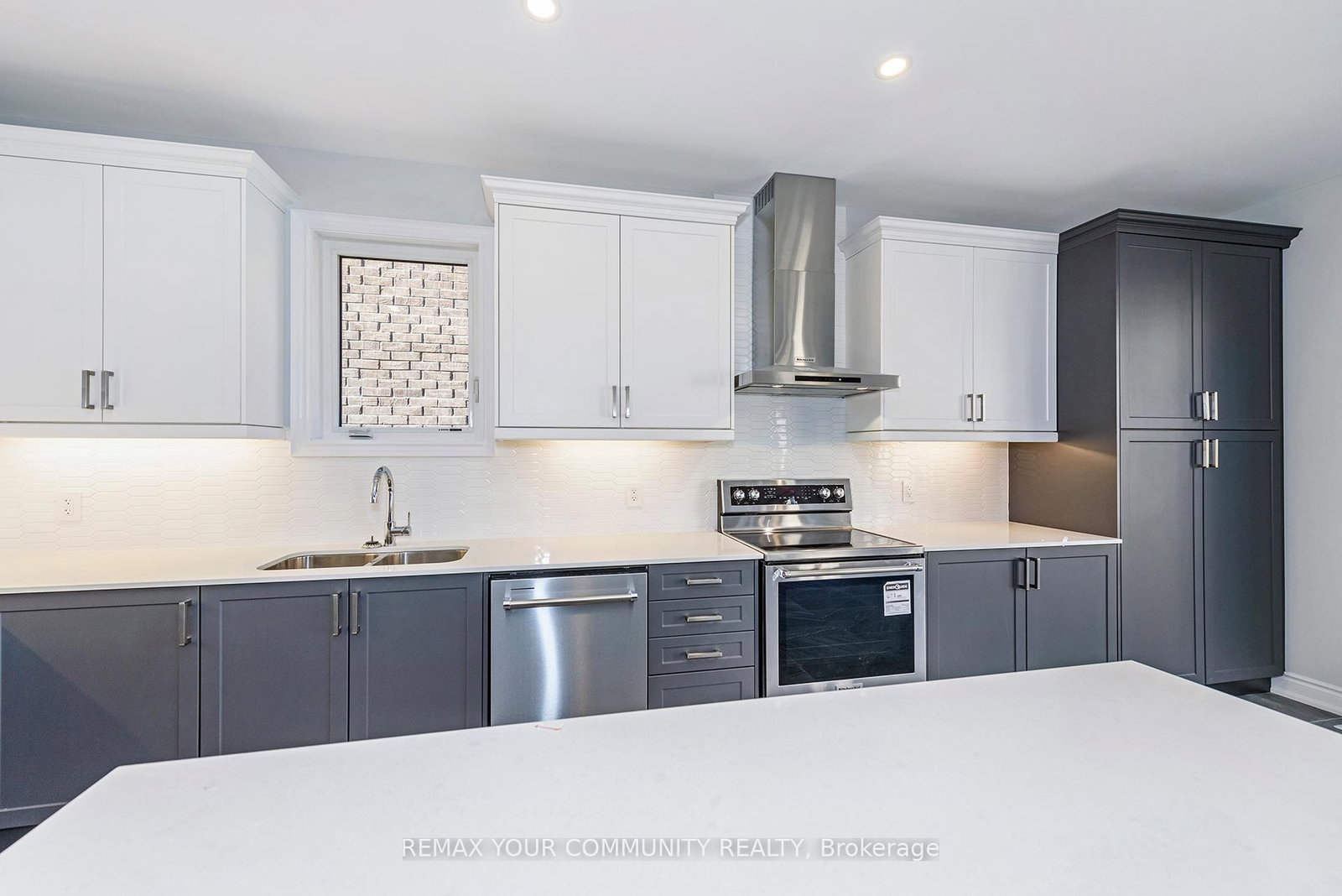 105 Bearberry Road • Springwater, ON photo 14