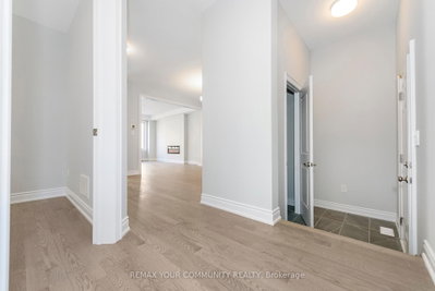 105 Bearberry Road • Springwater, ON photo 5