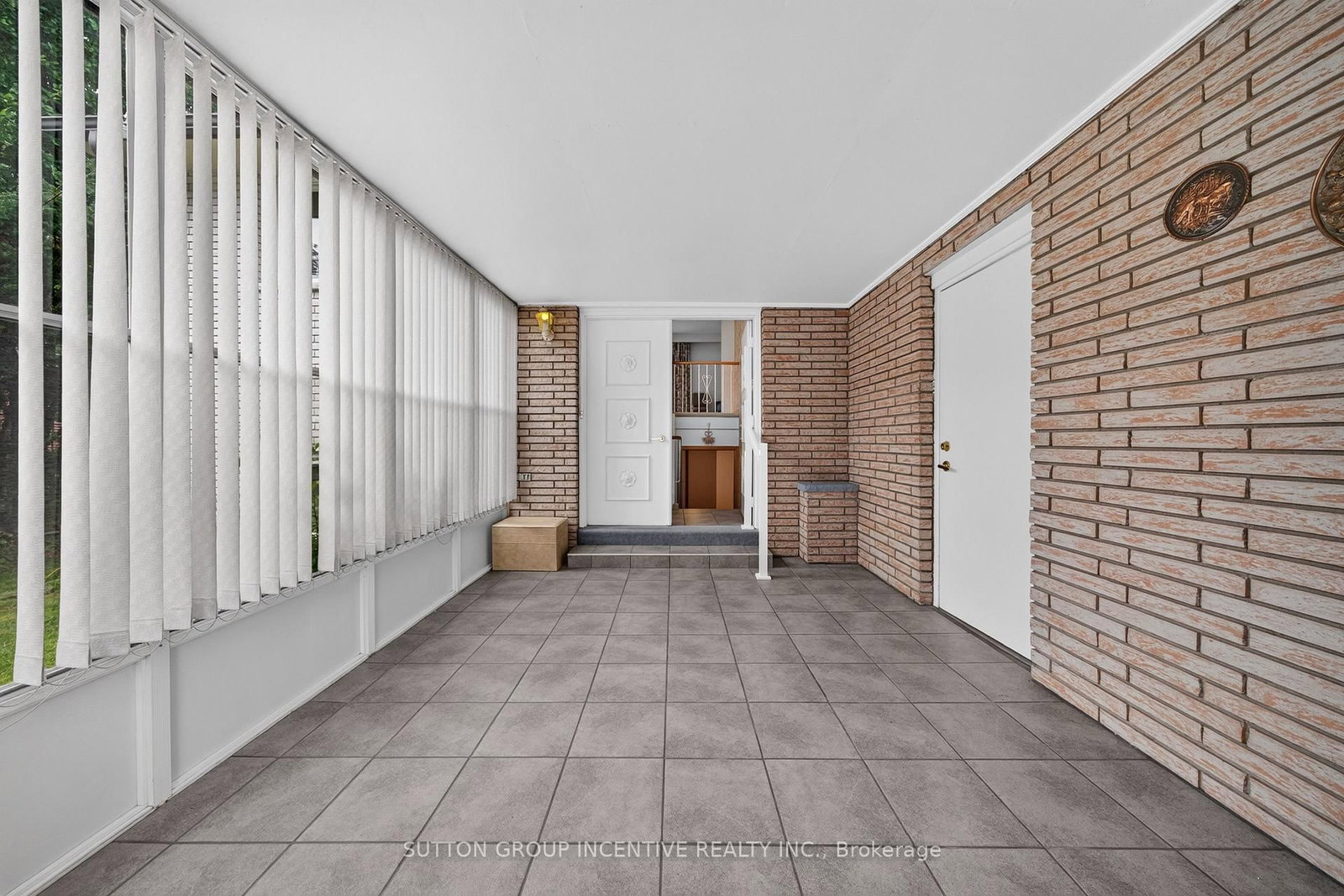 80 Shirley Avenue • Barrie, ON photo 5