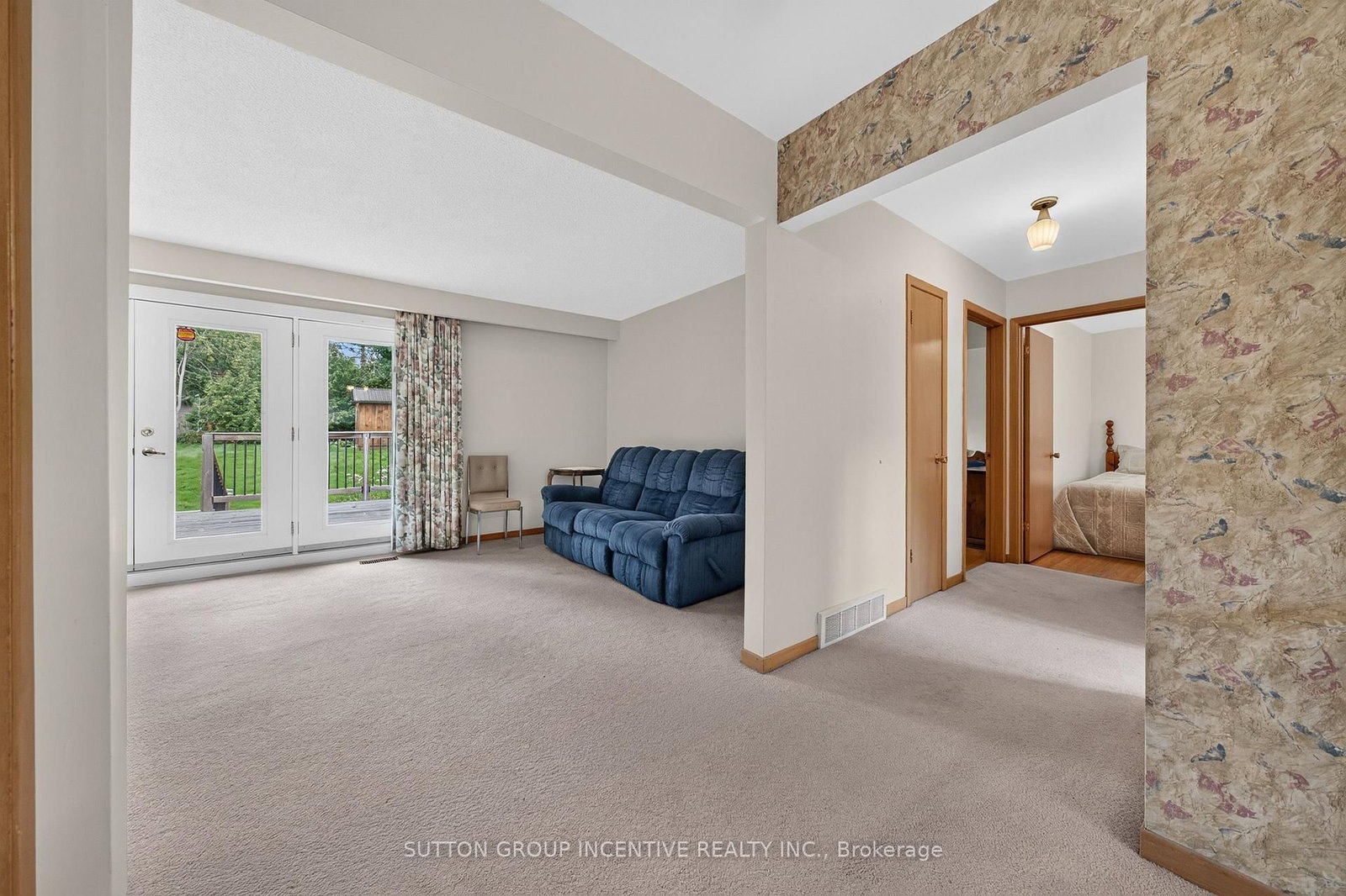 80 Shirley Avenue • Barrie, ON photo 8