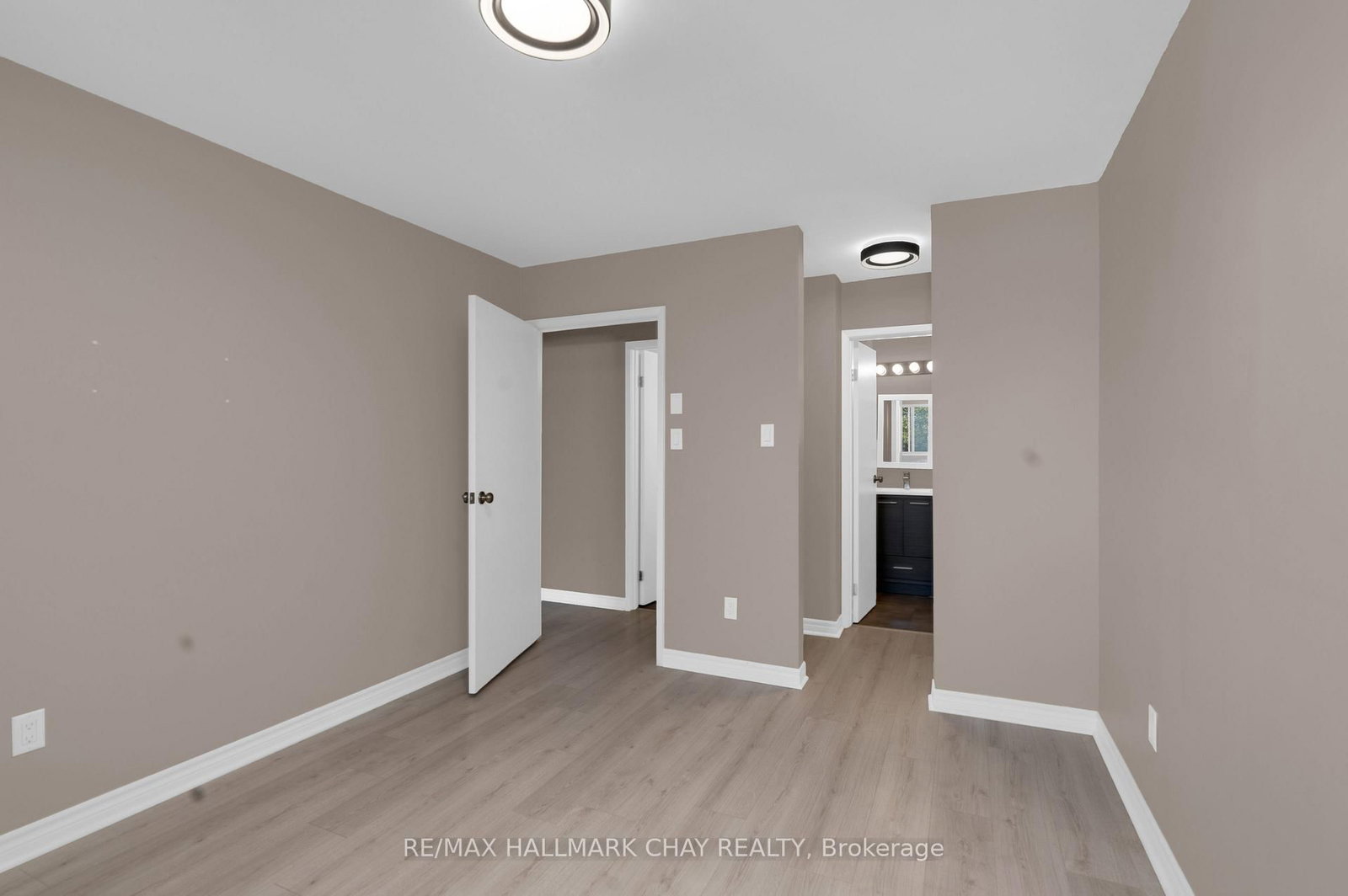 126 Bell Farm Road • #414 • Barrie, ON photo 12