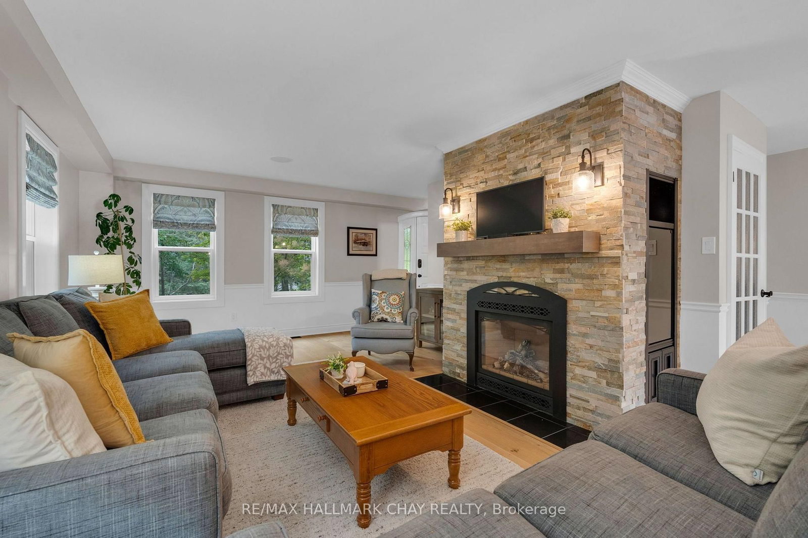 9 Bridle Path • Oro-Medonte, ON photo 4