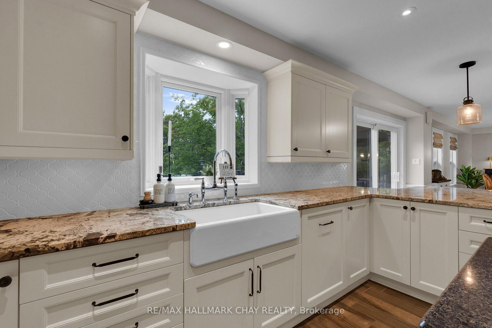 9 Bridle Path • Oro-Medonte, ON photo 8