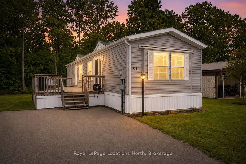 89 GEORGIAN GLEN Drive