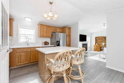 89 GEORGIAN GLEN Drive • Wasaga Beach, ON photo 3