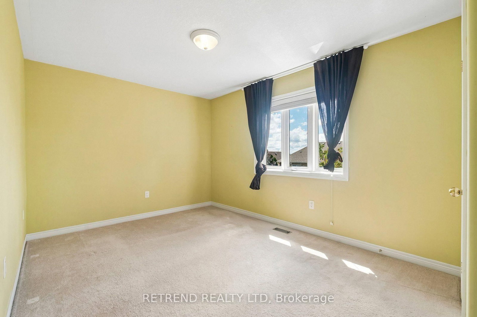 36 Sandringham Drive • Barrie, ON photo 32