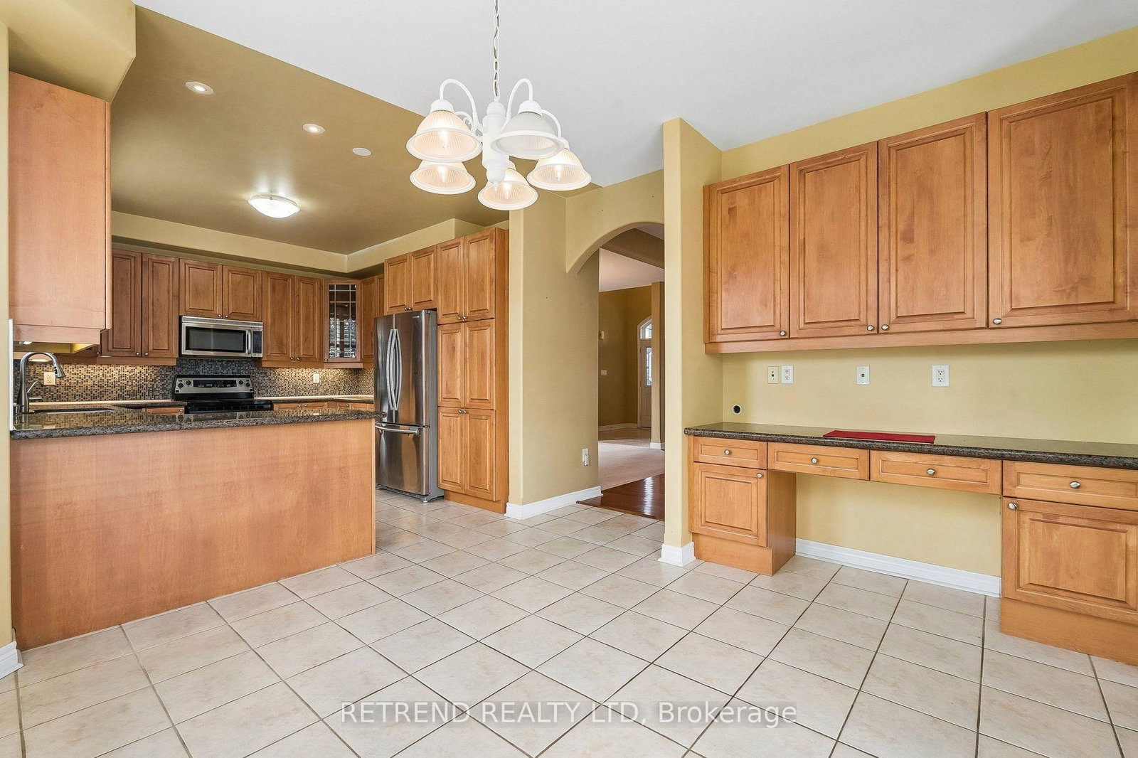 36 Sandringham Drive • Barrie, ON photo 9