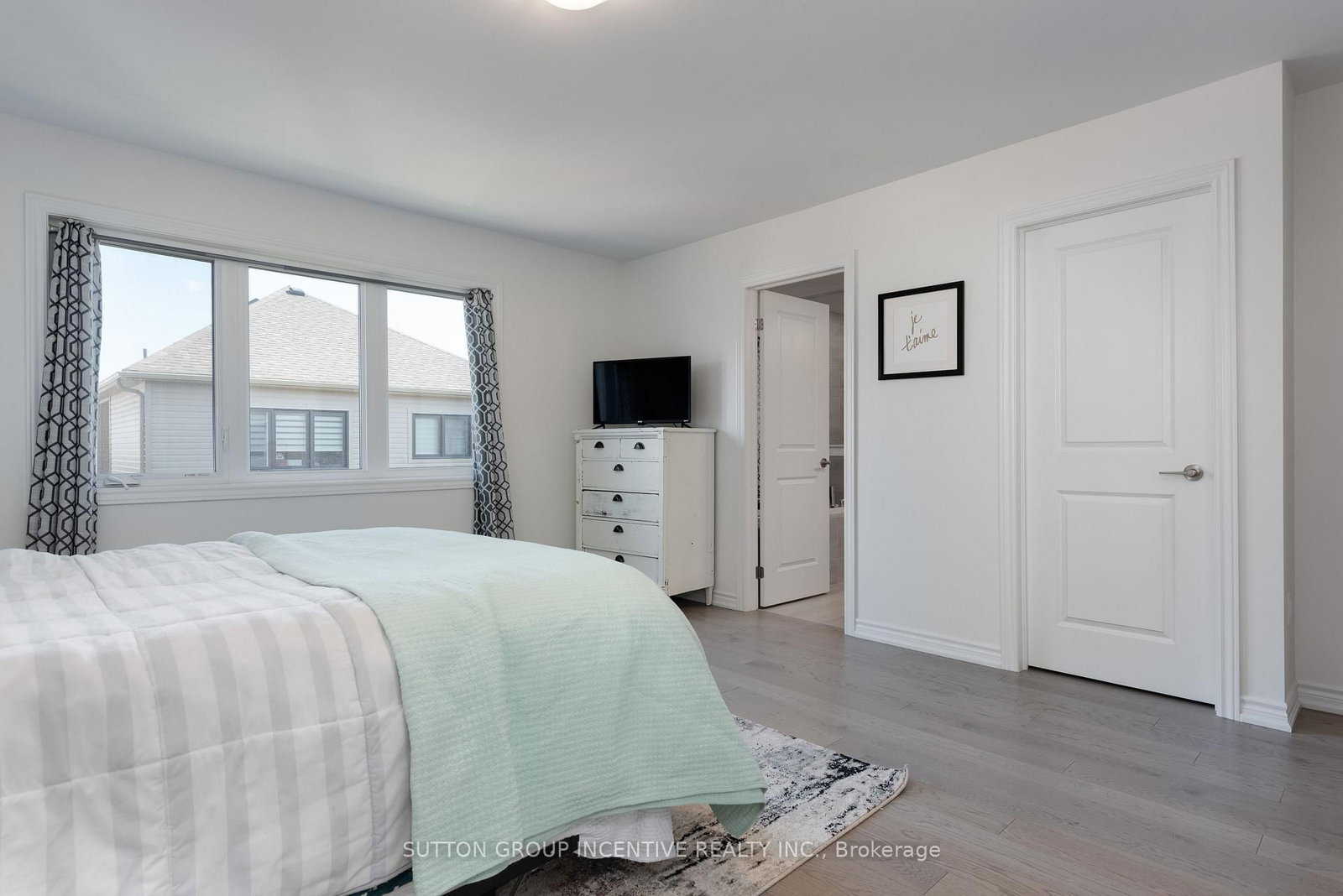 84 Shepherd Drive • Barrie, ON photo 16