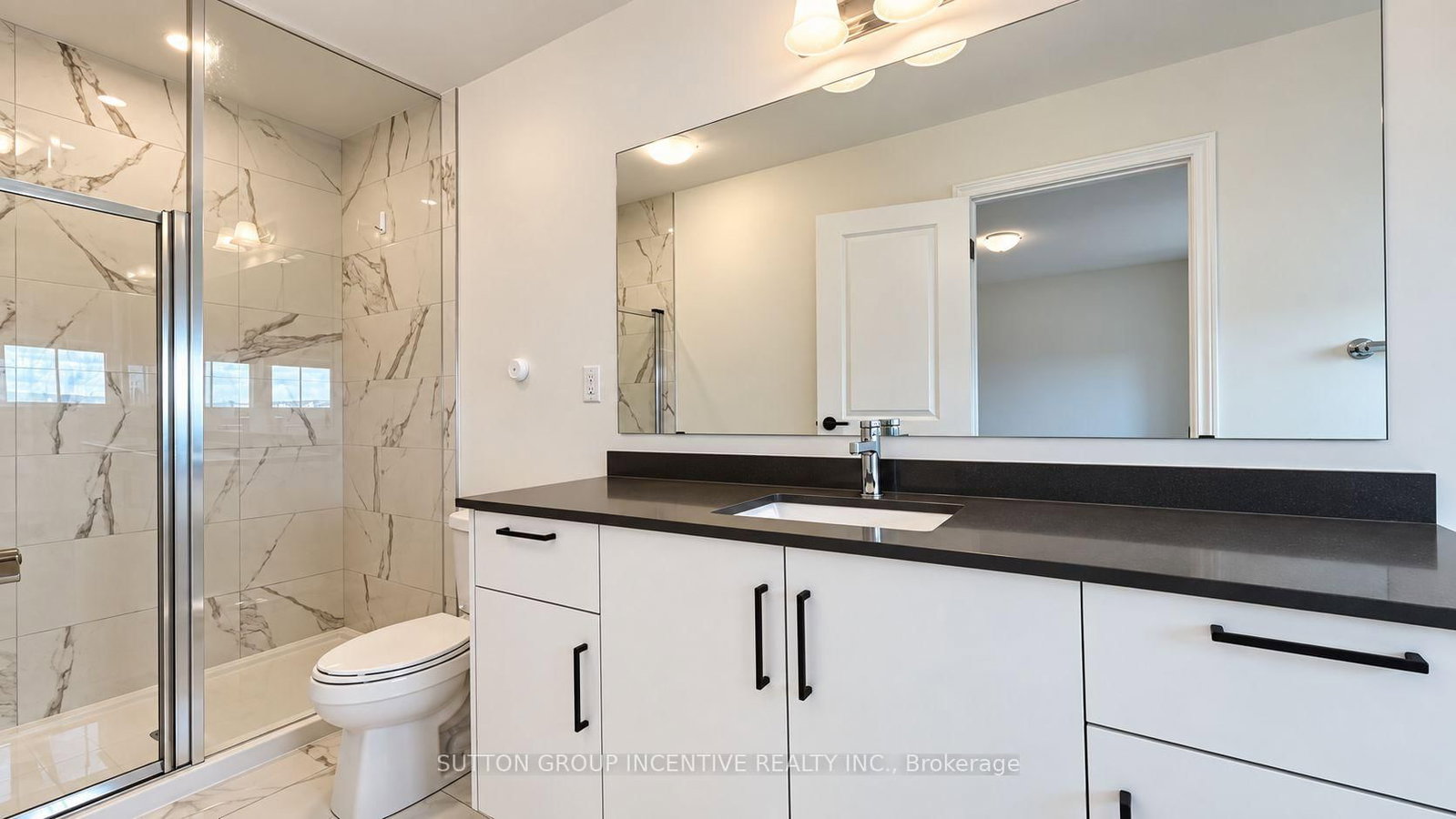 152 Greer Street • Barrie, ON photo 13