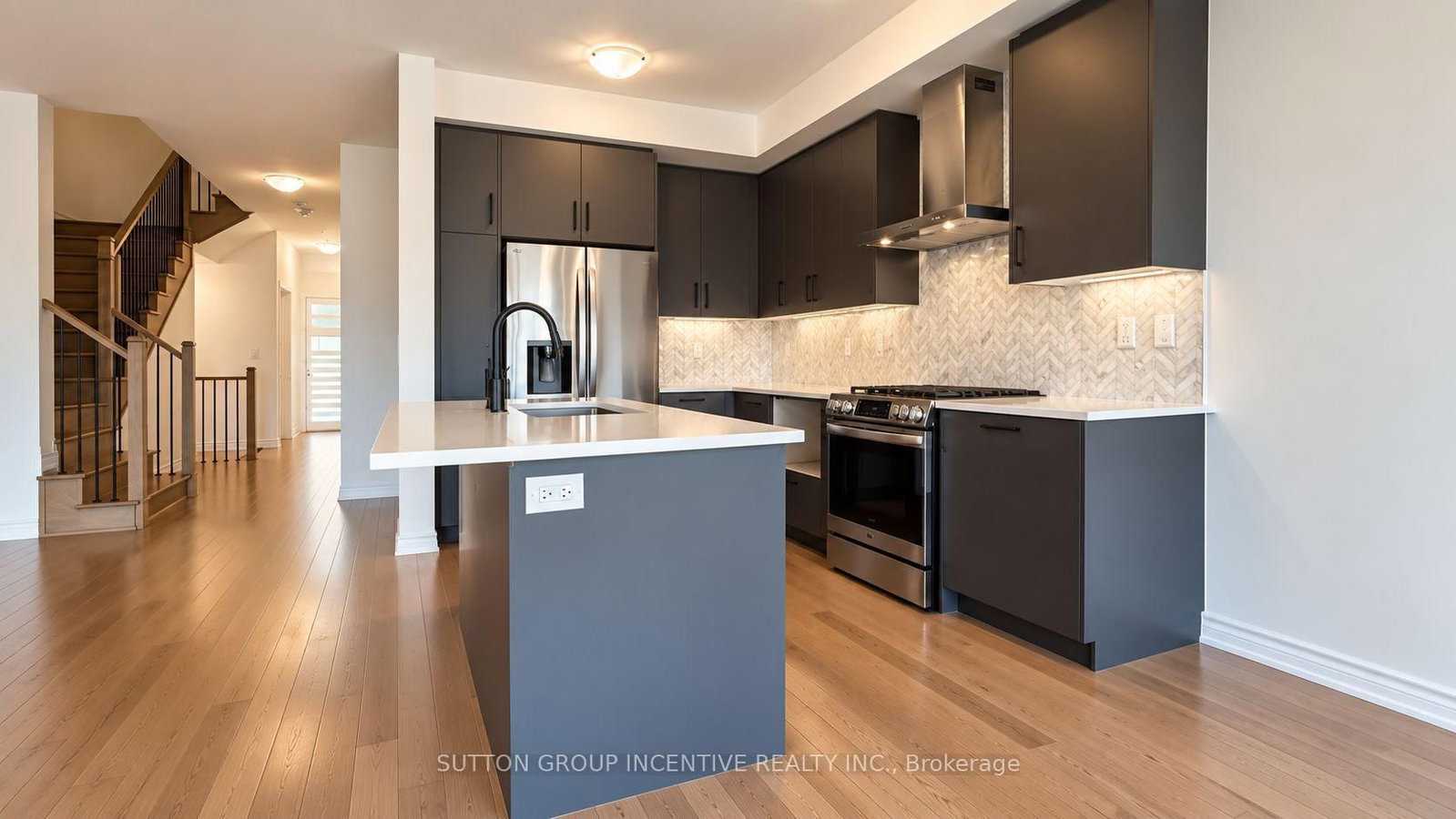 152 Greer Street • Barrie, ON photo 6