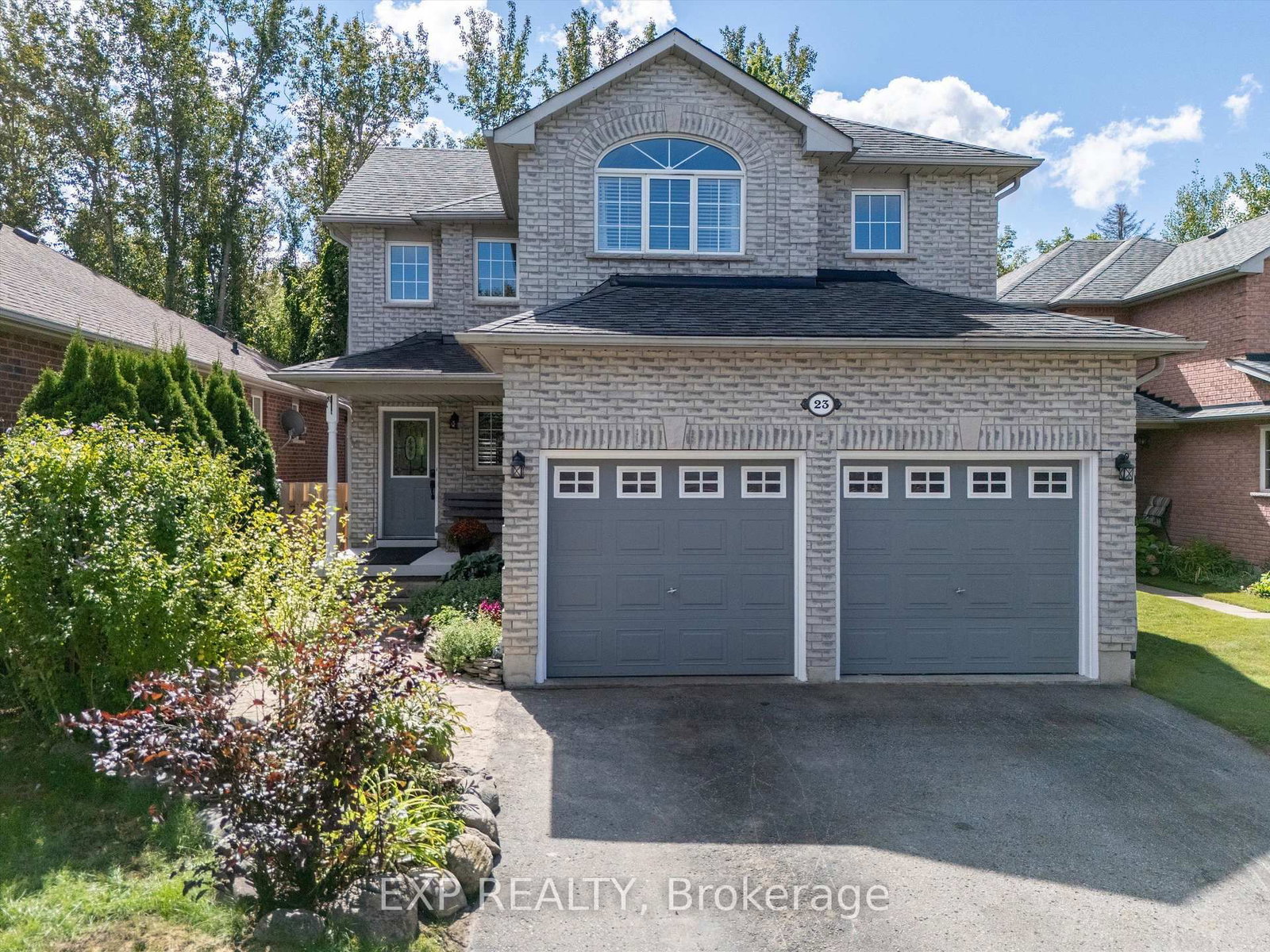23 Mckenzie Crescent • Barrie, ON photo 1