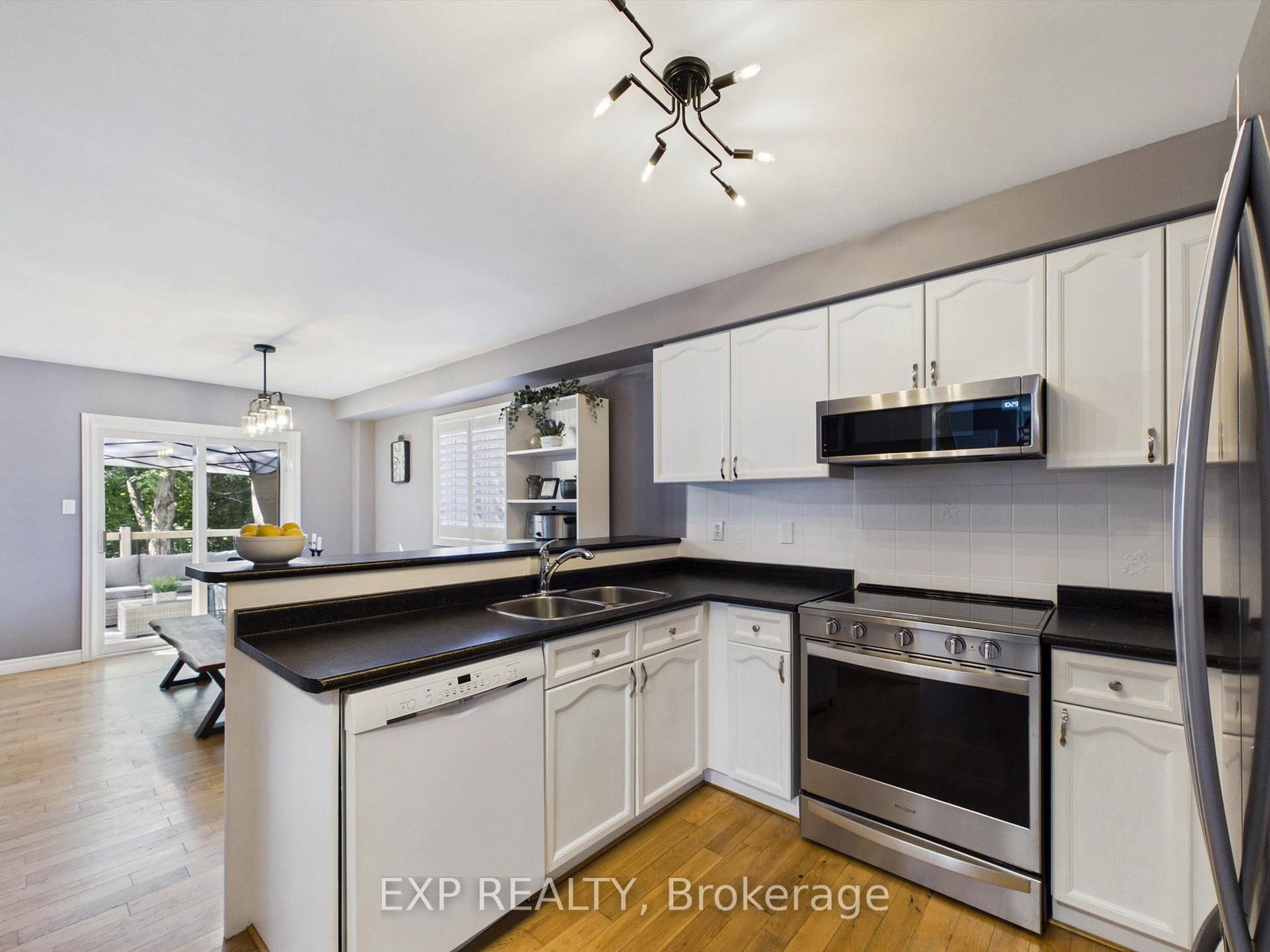 23 Mckenzie Crescent • Barrie, ON photo 13