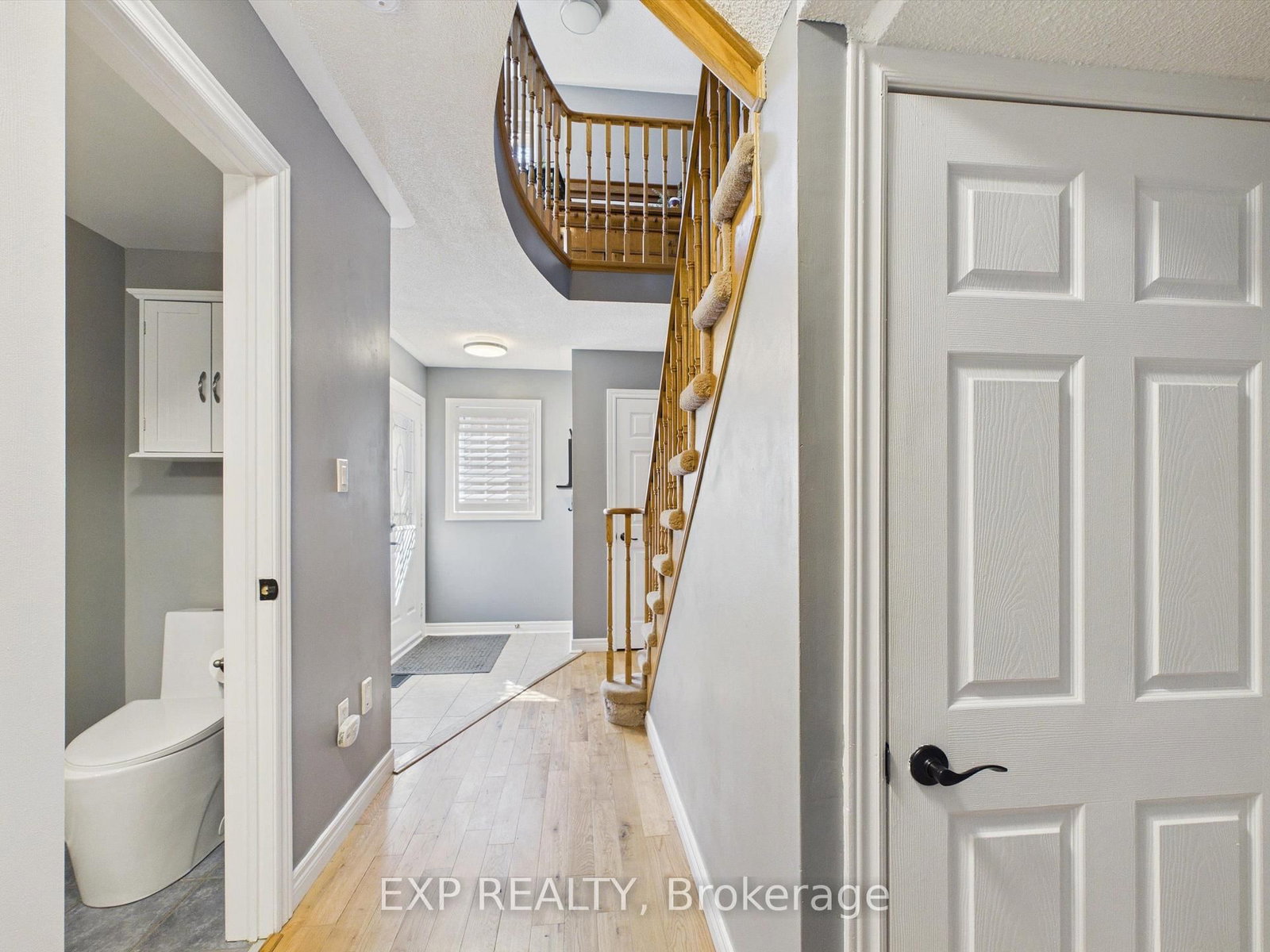23 Mckenzie Crescent • Barrie, ON photo 14