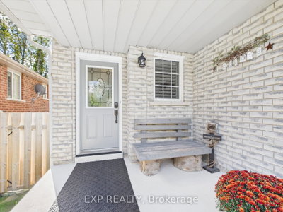 23 Mckenzie Crescent • Barrie, ON photo 3