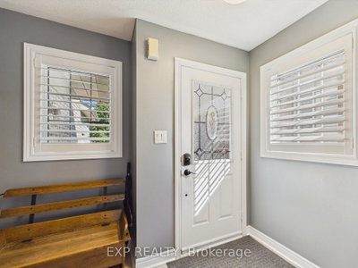23 Mckenzie Crescent • Barrie, ON photo 4