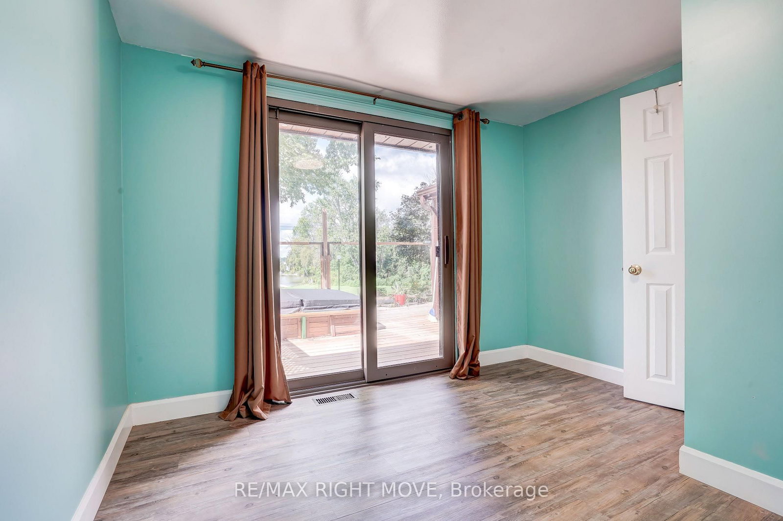 4304 Hopkins Bay Road • Ramara, ON photo 13