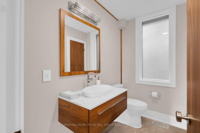 11 Crestwood Drive • Barrie, ON photo 8