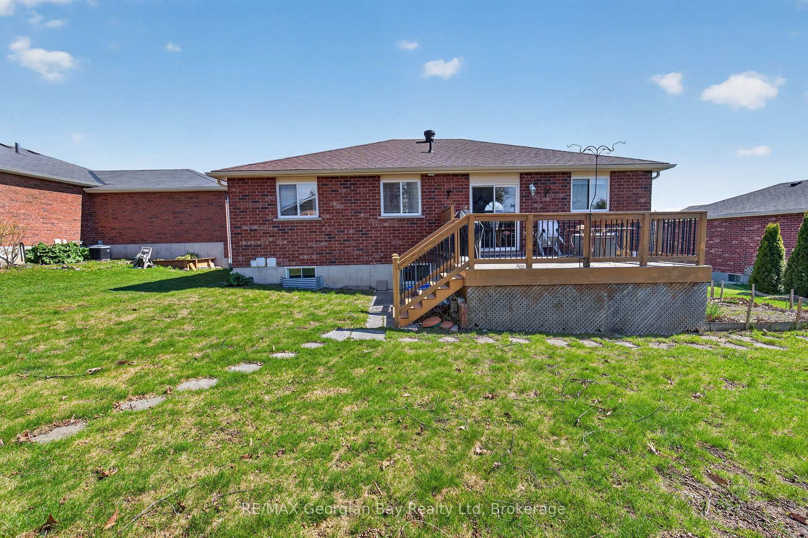 495 Shewfelt Crescent • Midland, ON photo 28