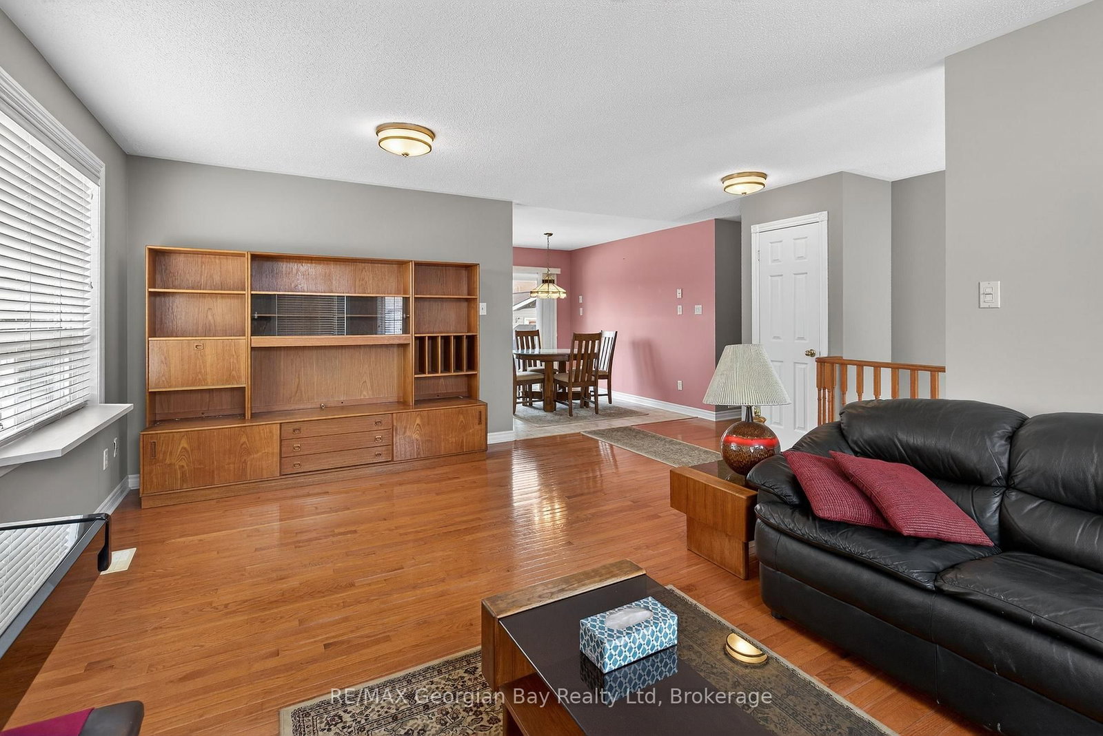 495 Shewfelt Crescent • Midland, ON photo 6