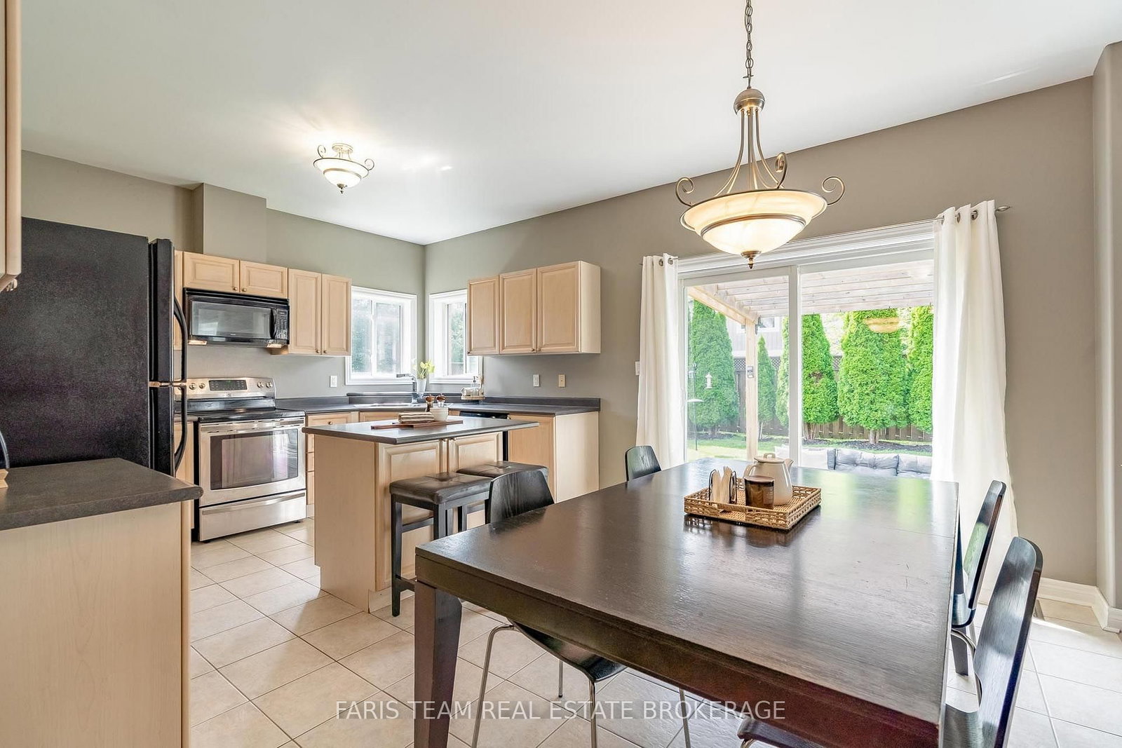24 Pepin Court • Barrie, ON photo 10
