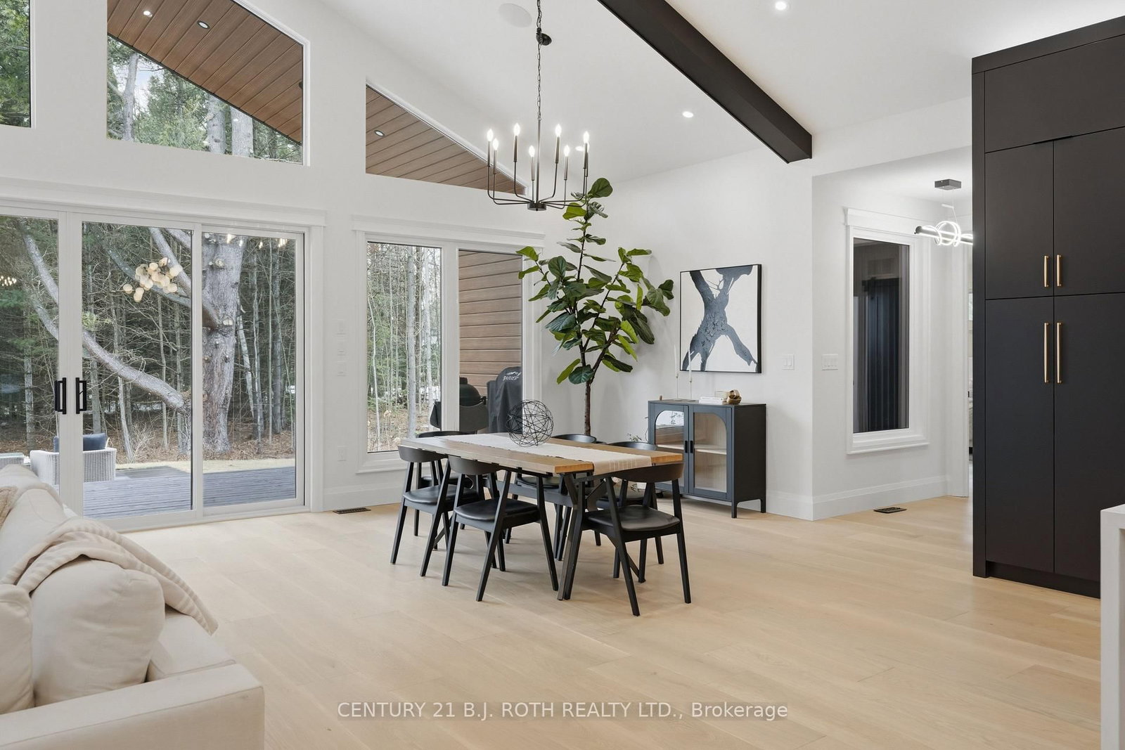 31 Marni Lane • Springwater, ON photo 16