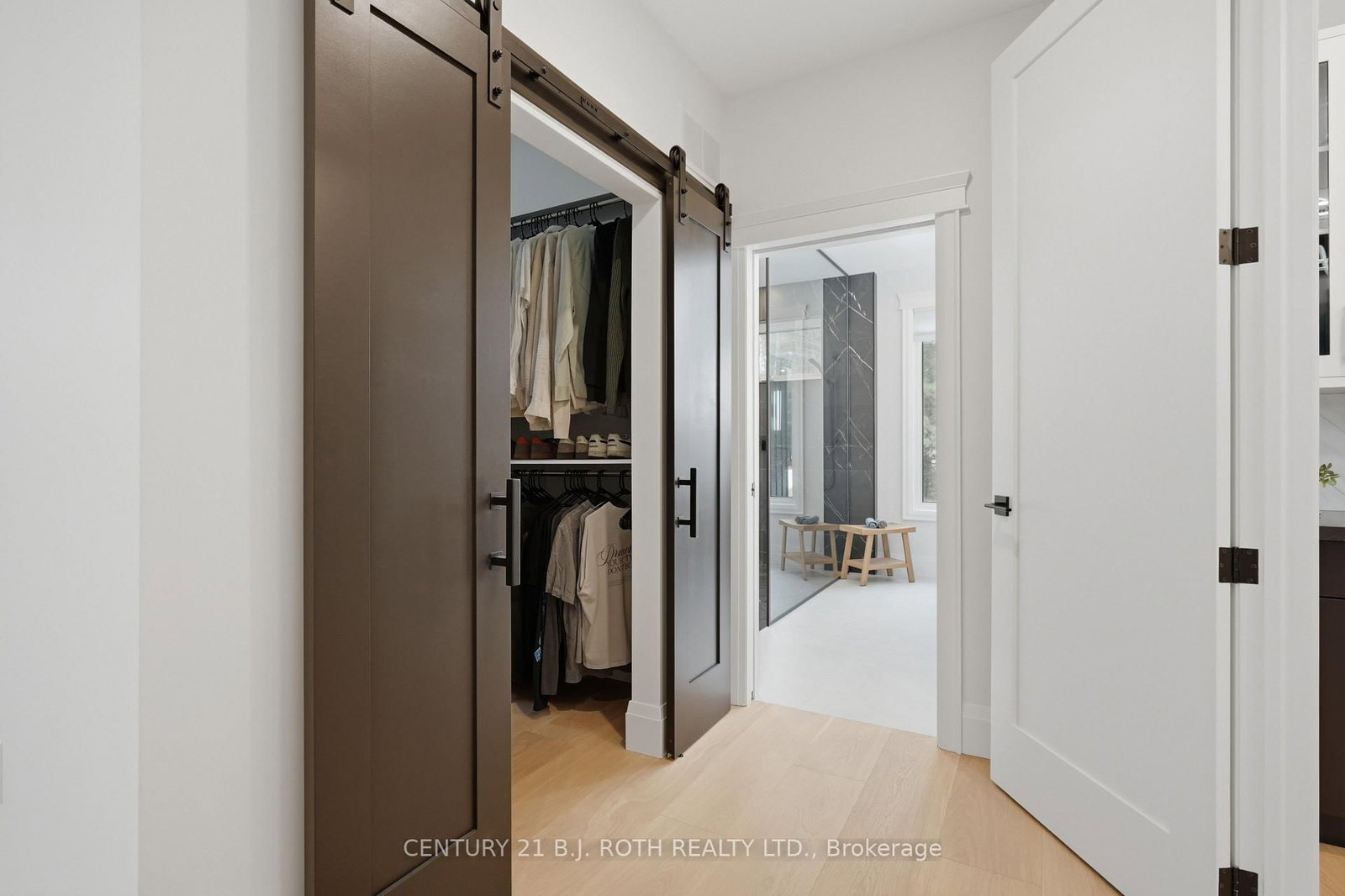 31 Marni Lane • Springwater, ON photo 21