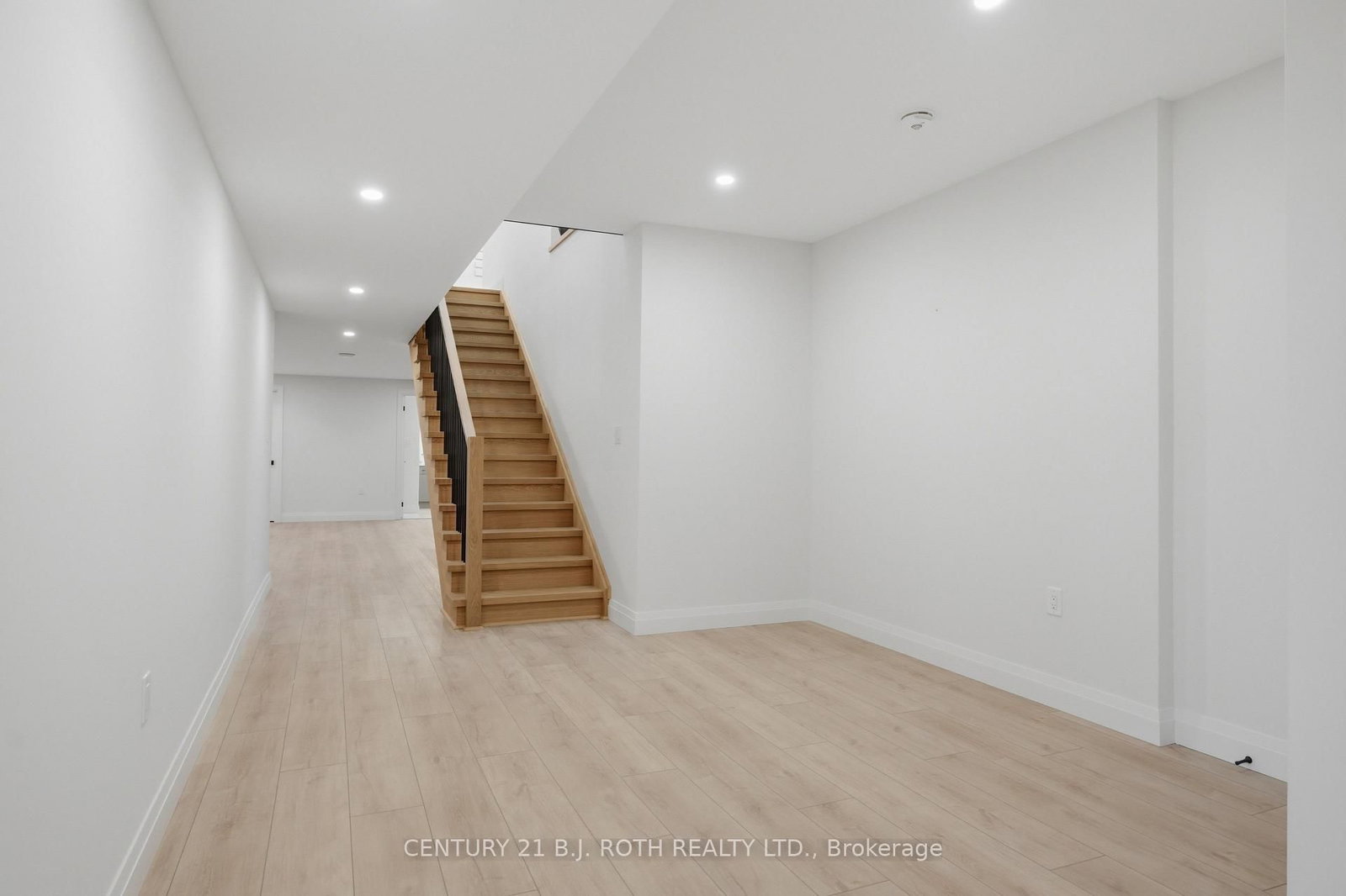 31 Marni Lane • Springwater, ON photo 32