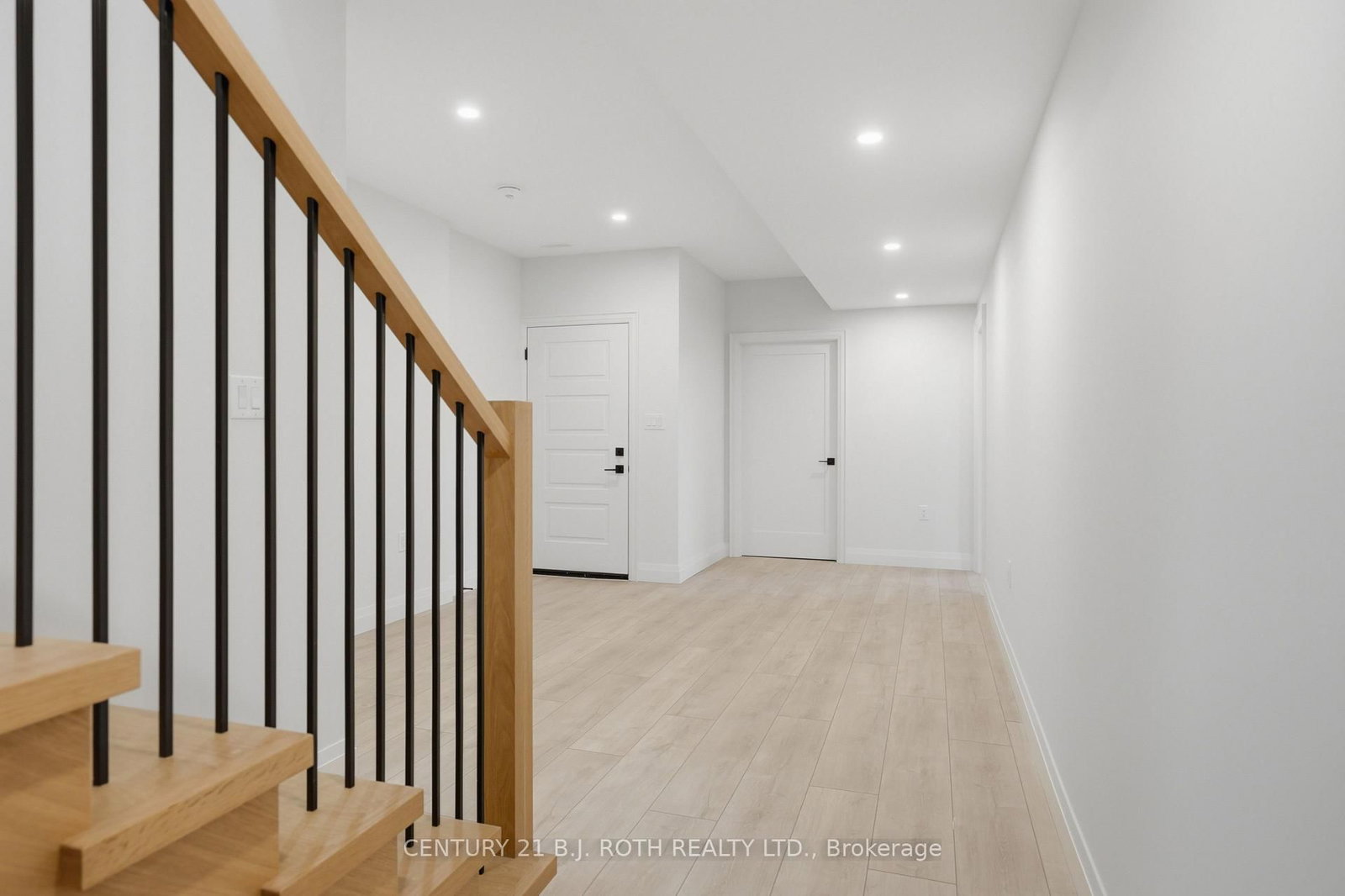 31 Marni Lane • Springwater, ON photo 33
