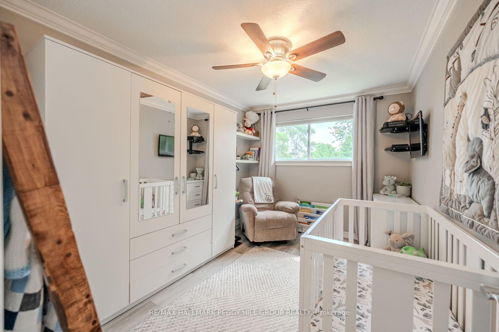 29 Shelley Lane • Barrie, ON photo 11