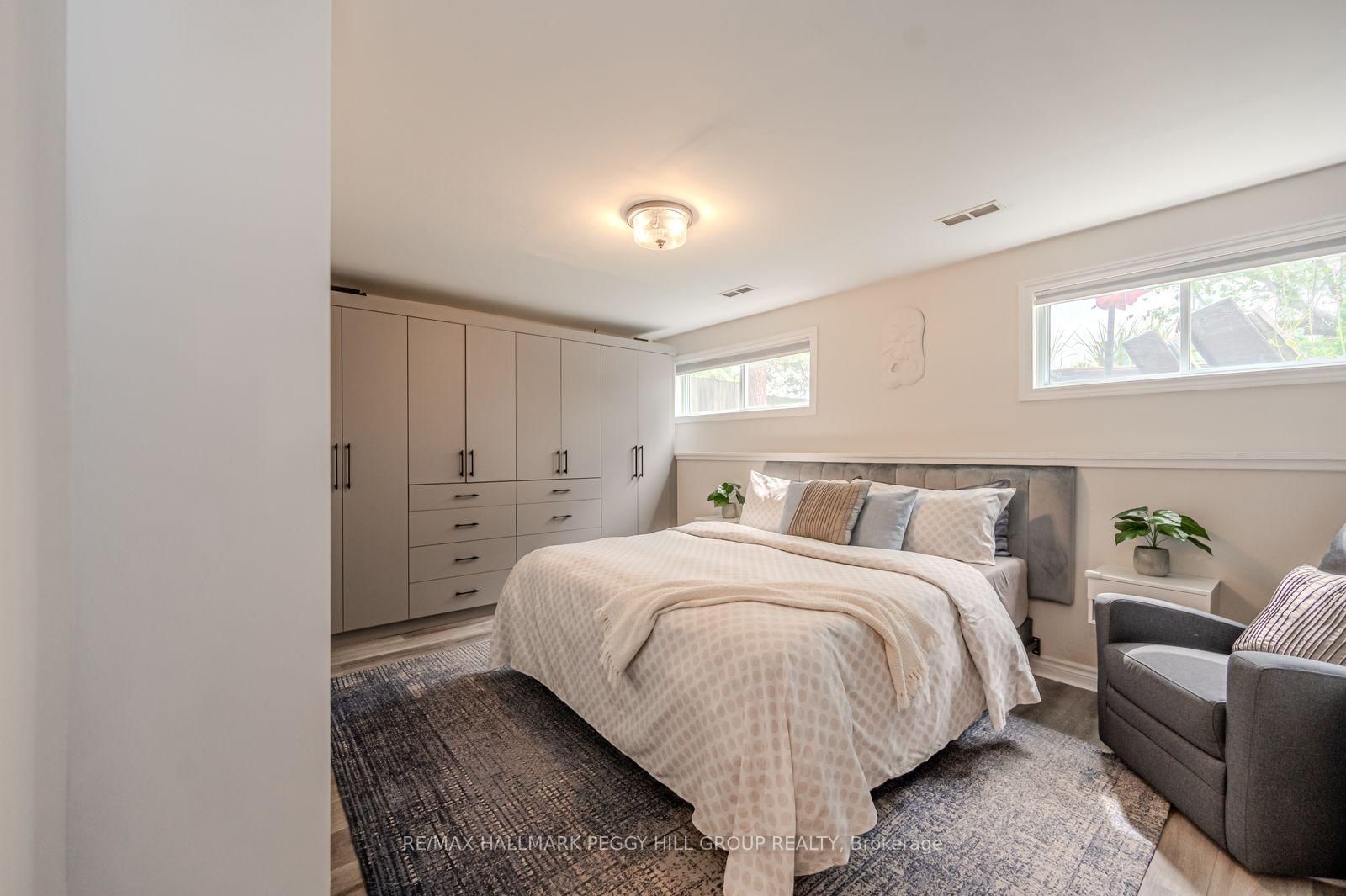 29 Shelley Lane • Barrie, ON photo 12