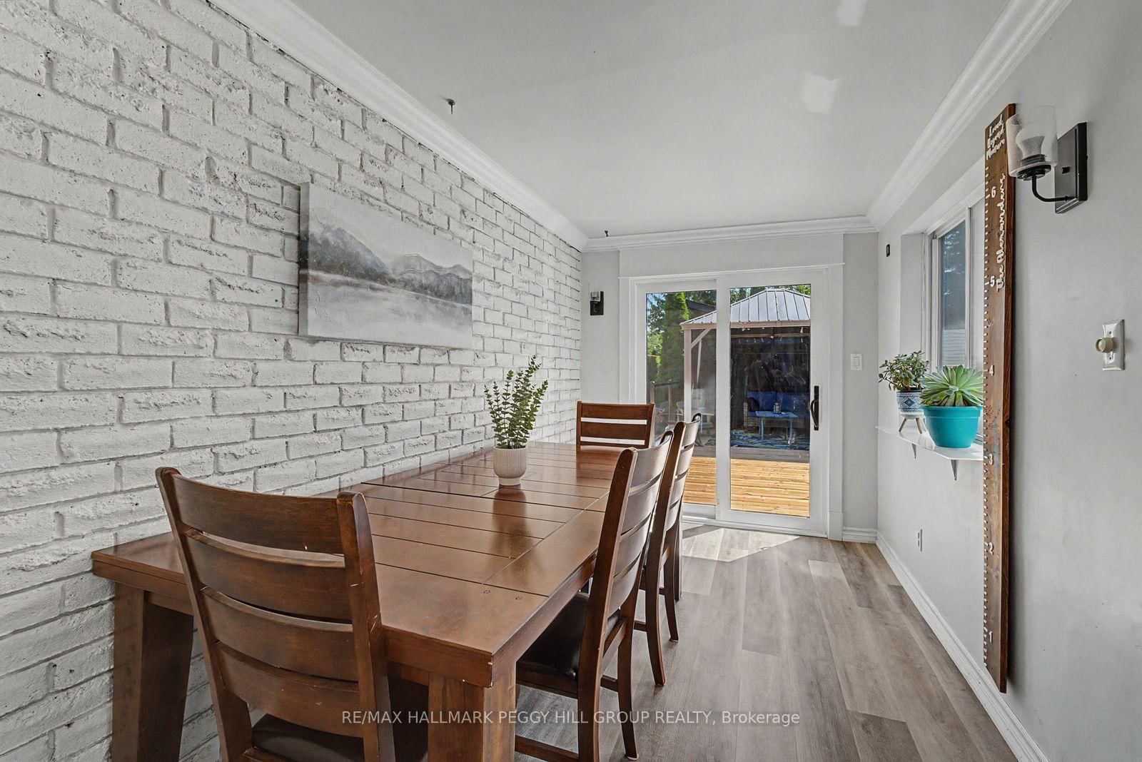 29 Shelley Lane • Barrie, ON photo 8