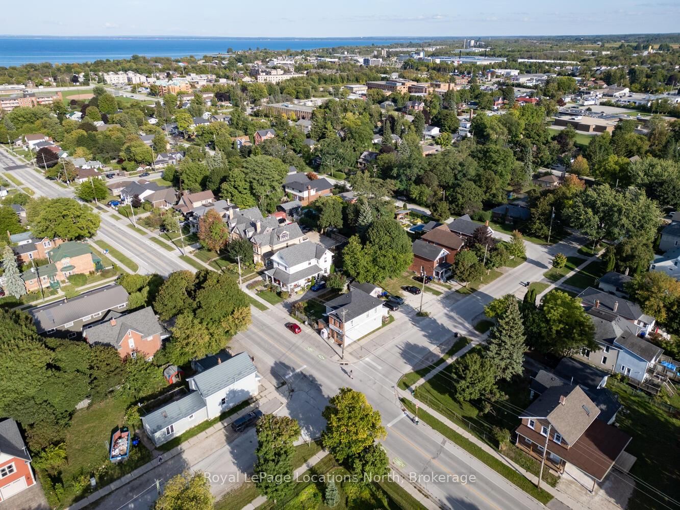 256 Ontario Street • Collingwood, ON photo 47