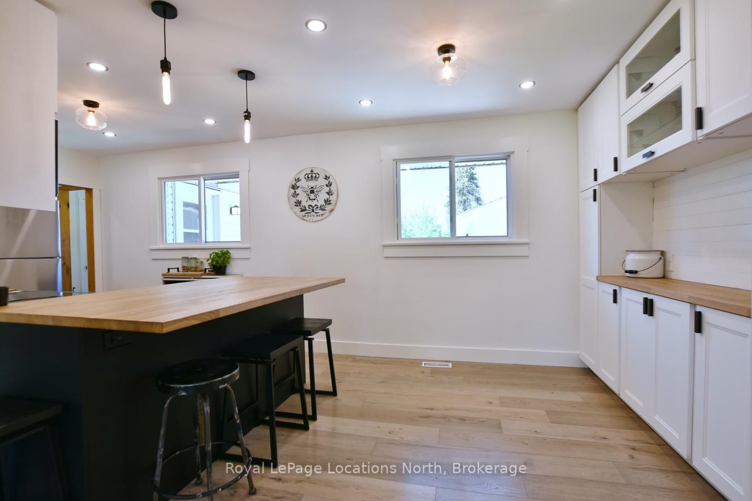 56 BATTEAUX Road • Clearview, ON photo 19