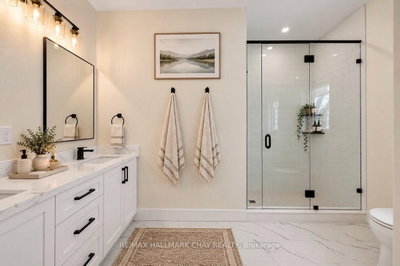 28 rose Avenue • Orillia, ON photo 9