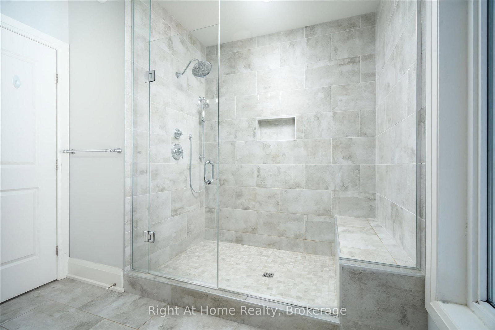 16 Gelderland Crescent • Oro-Medonte, ON photo 19