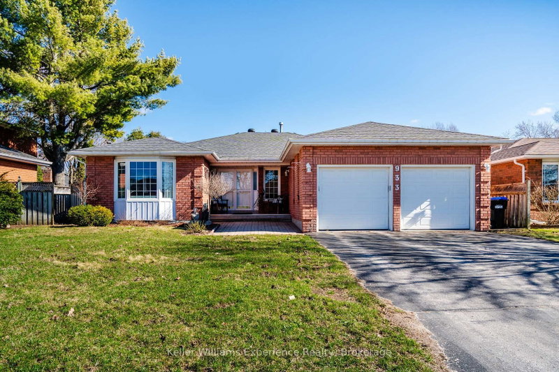 933 Playfair Road