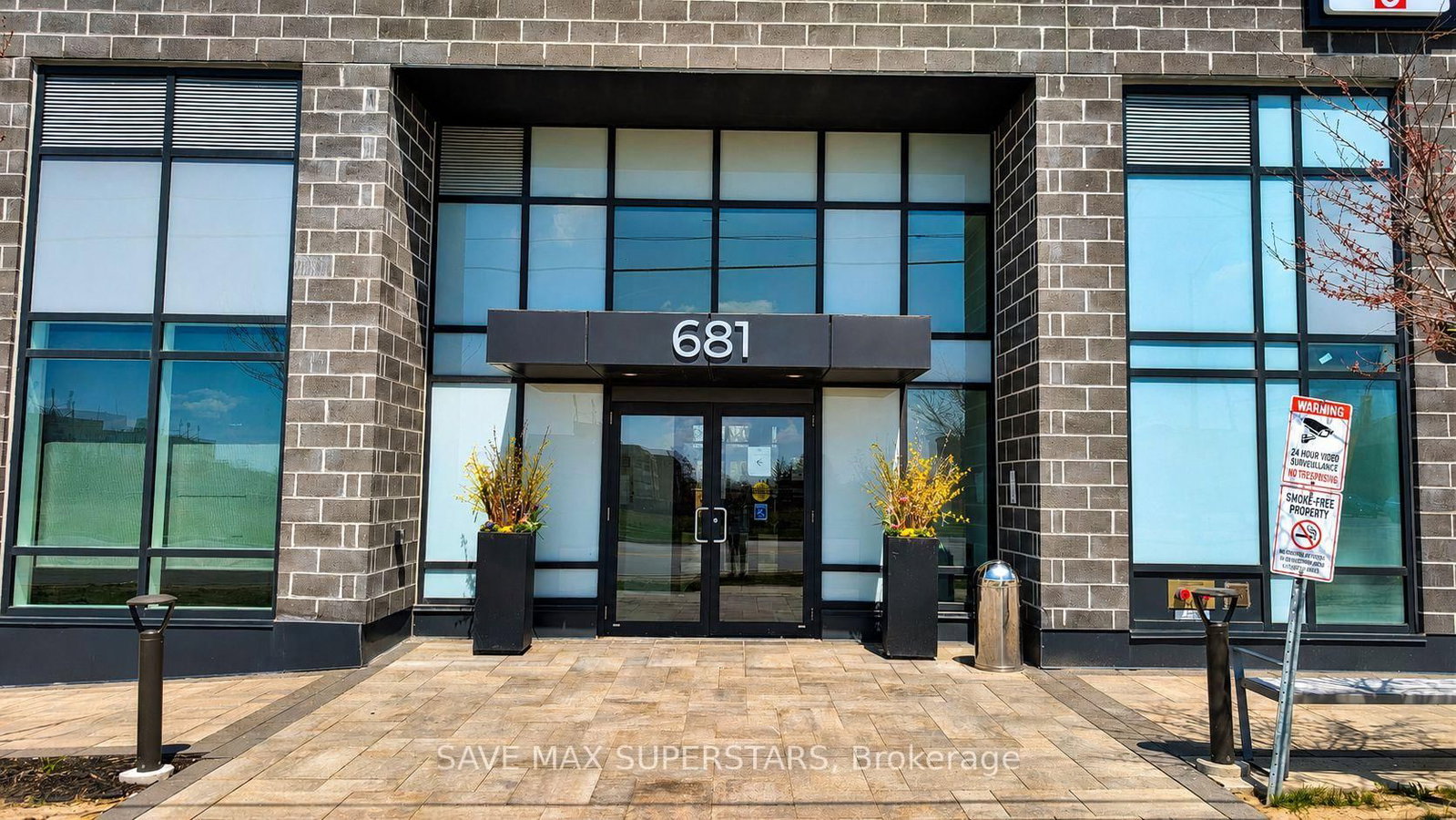 681 Yonge Street • #611 • Barrie, ON photo 4