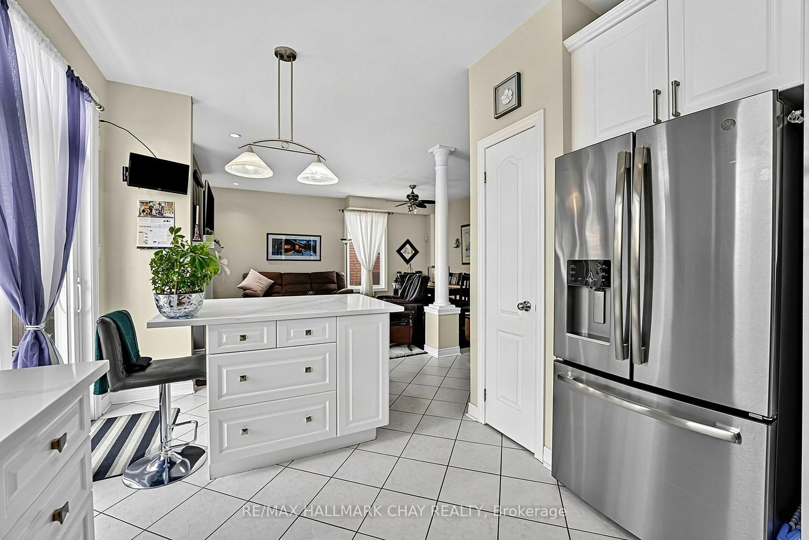 14 Strathmore Place • Barrie, ON photo 10